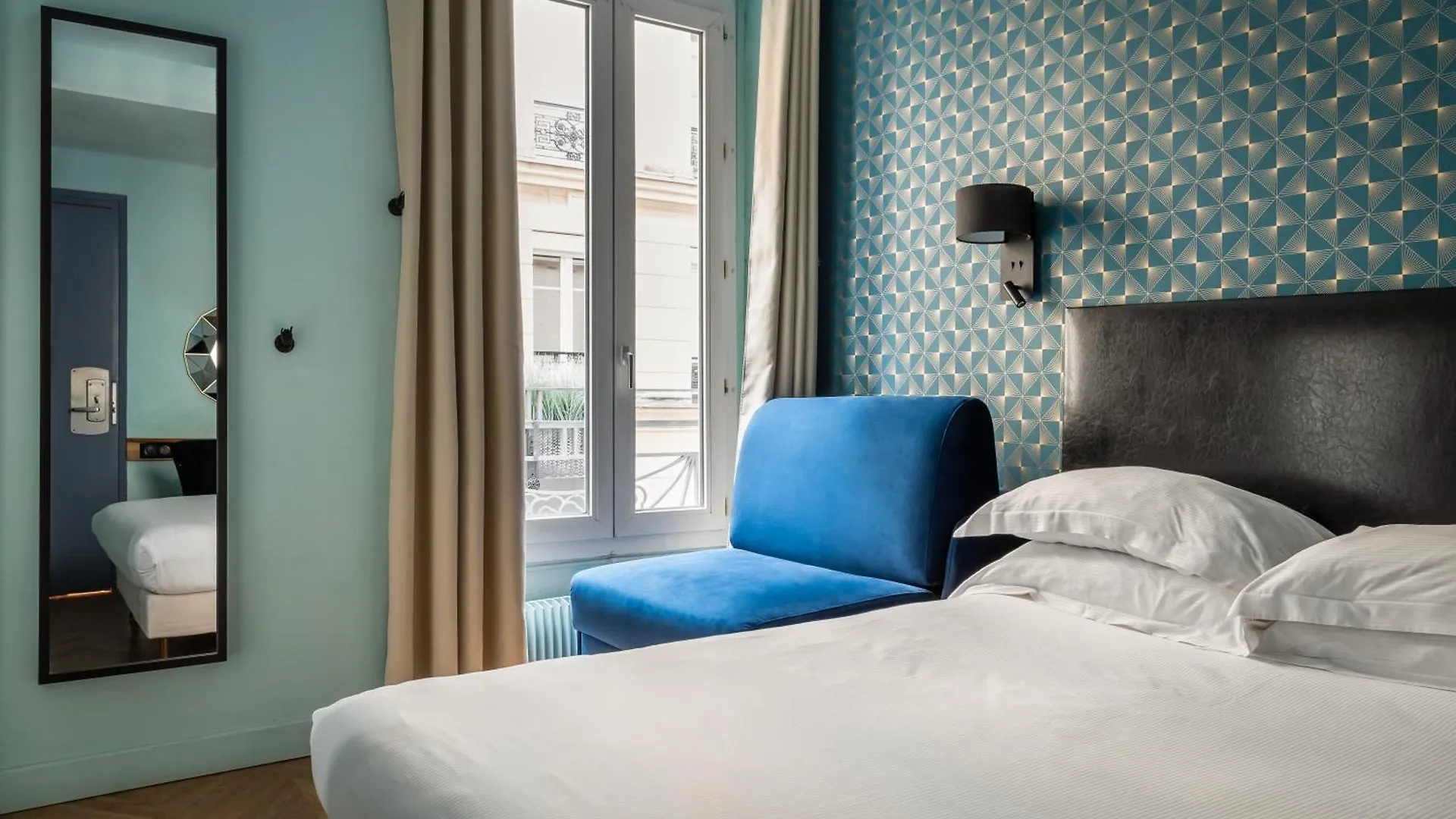 Elysée Etoile 2*