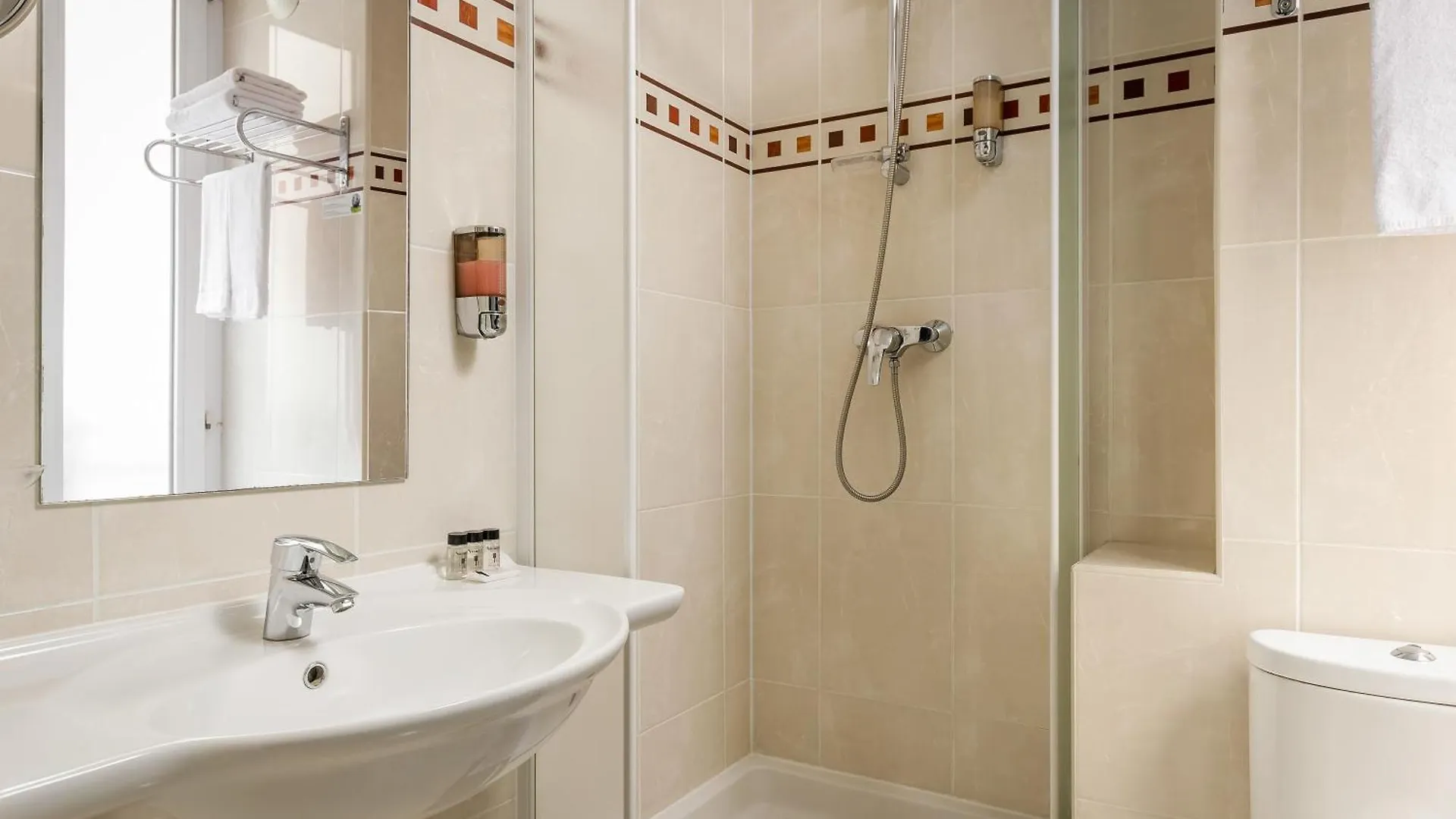 Elysee Etoile Hotel 2*